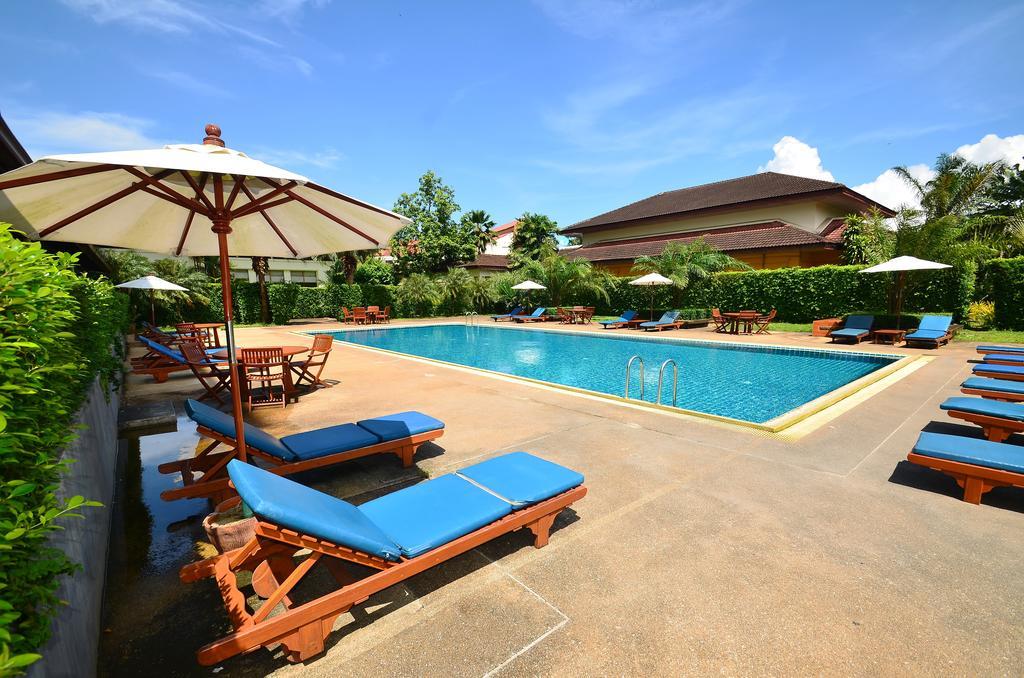 Tinidee Hotel Ranong Extérieur photo