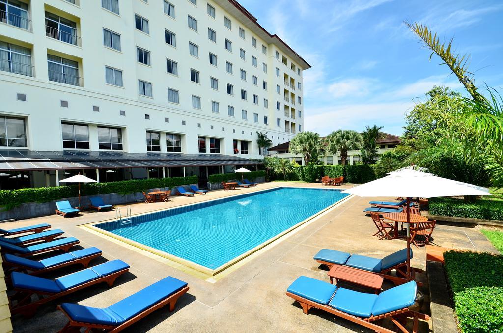 Tinidee Hotel Ranong Extérieur photo