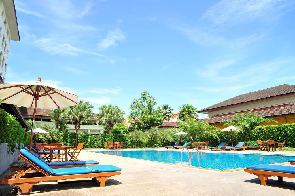 Tinidee Hotel Ranong Extérieur photo