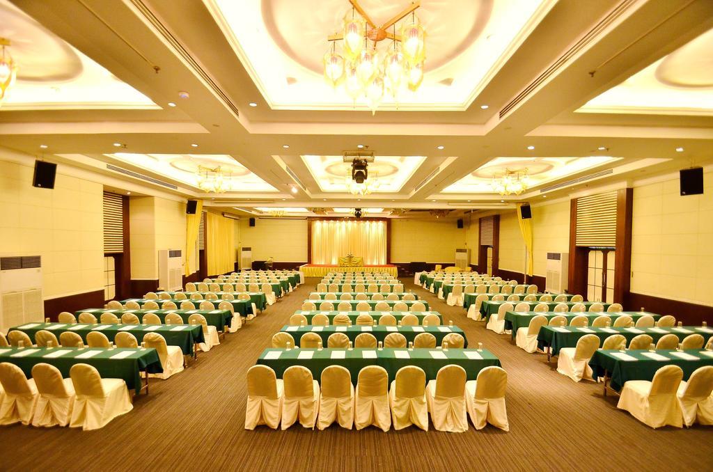 Tinidee Hotel Ranong Extérieur photo