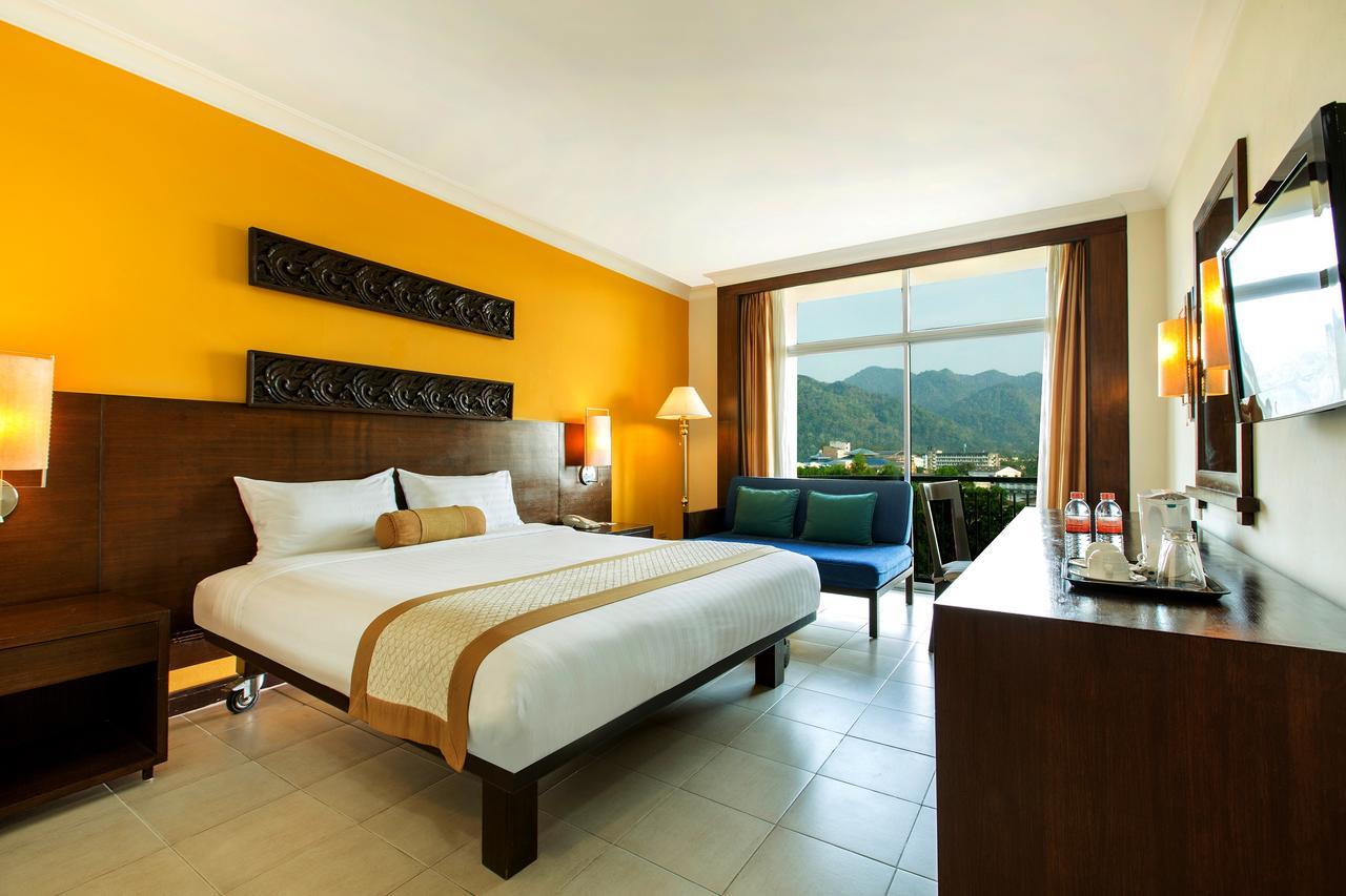 Tinidee Hotel Ranong Extérieur photo
