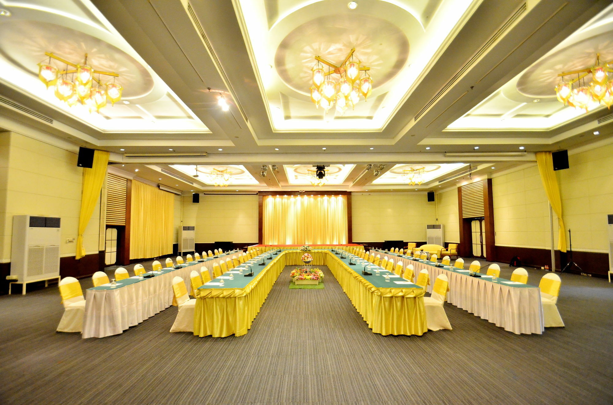 Tinidee Hotel Ranong Extérieur photo