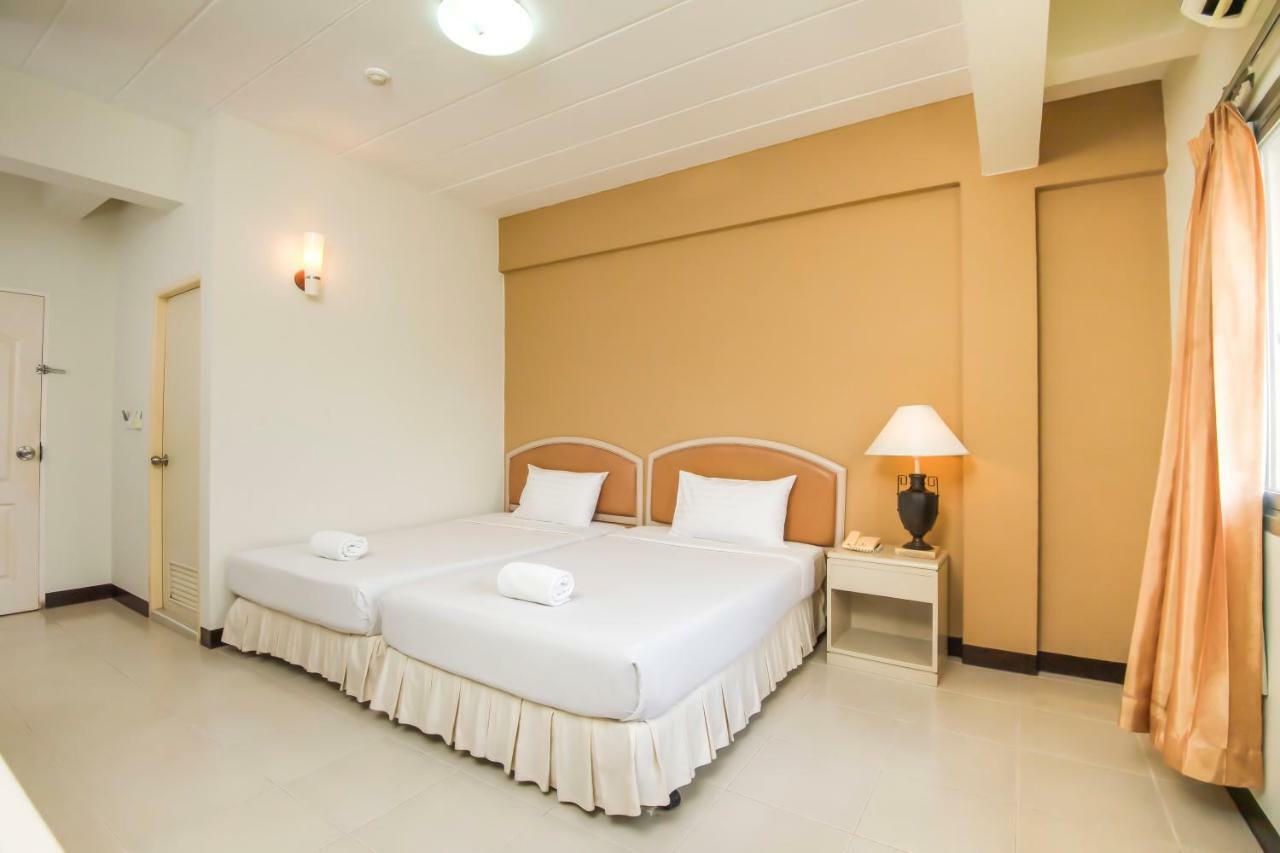 Tinidee Hotel Ranong Extérieur photo
